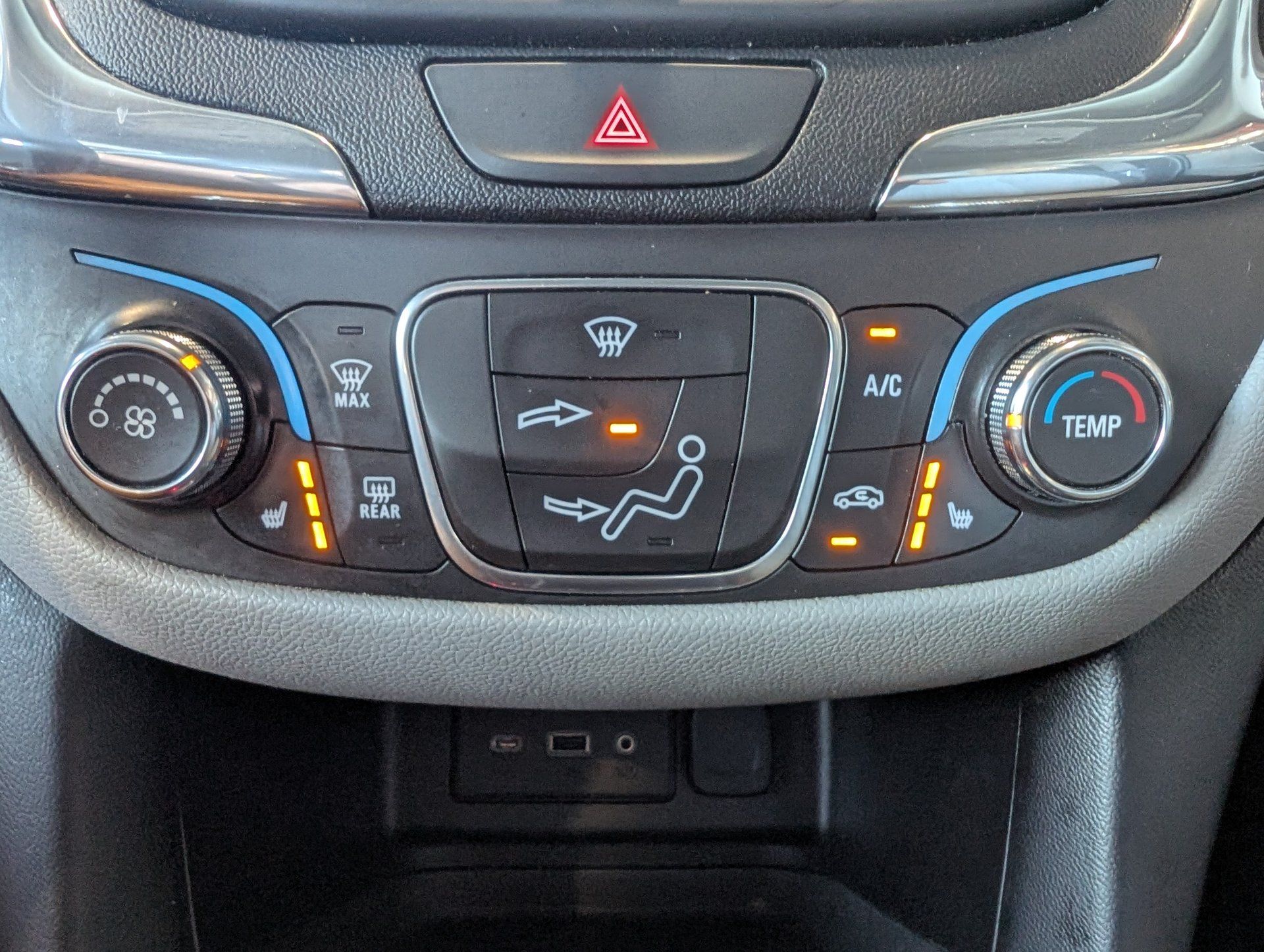 Chevrolet Equinox 2019 - Thumbnail 18