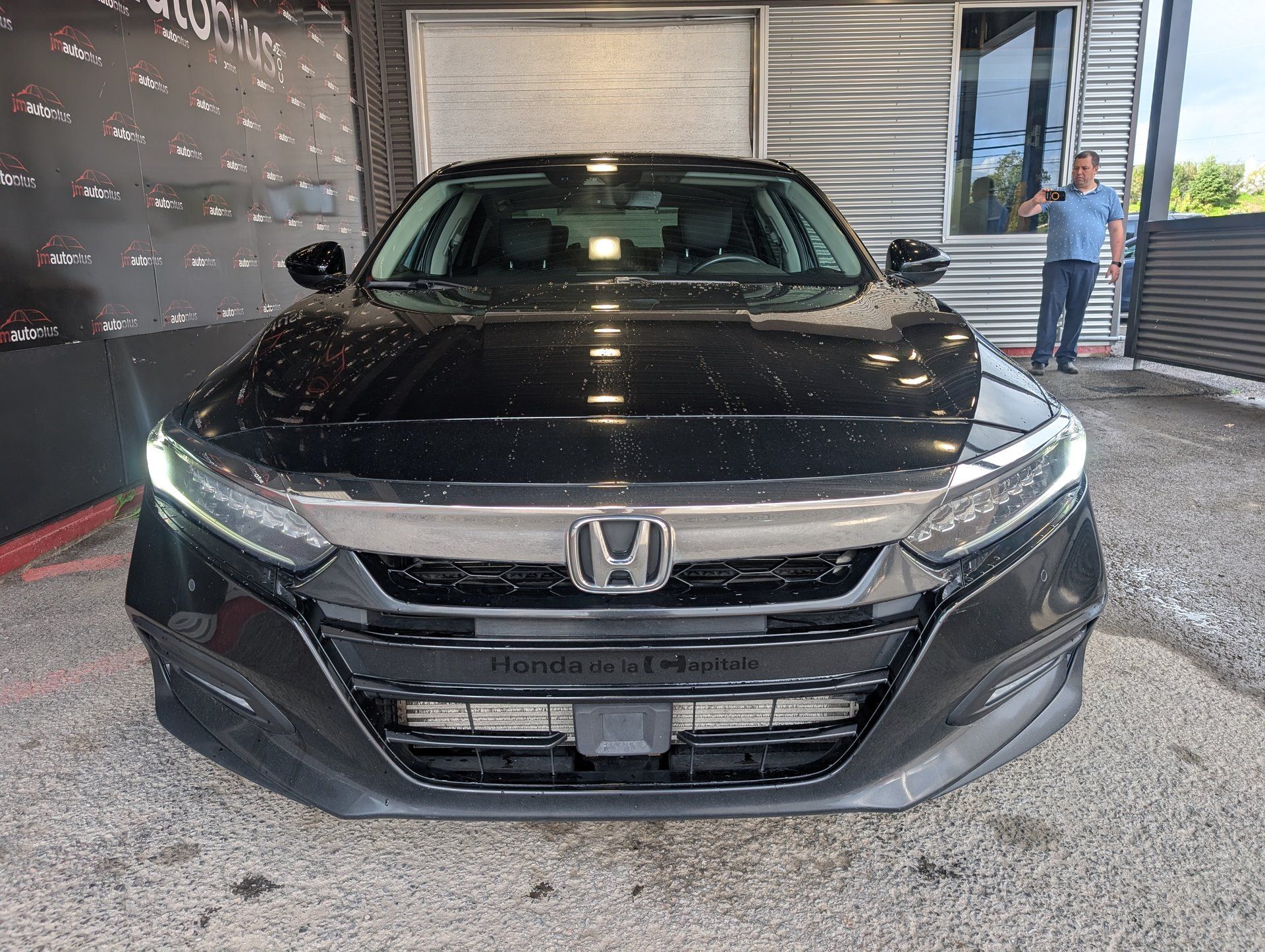 Honda Accord 2018 - Thumbnail 3