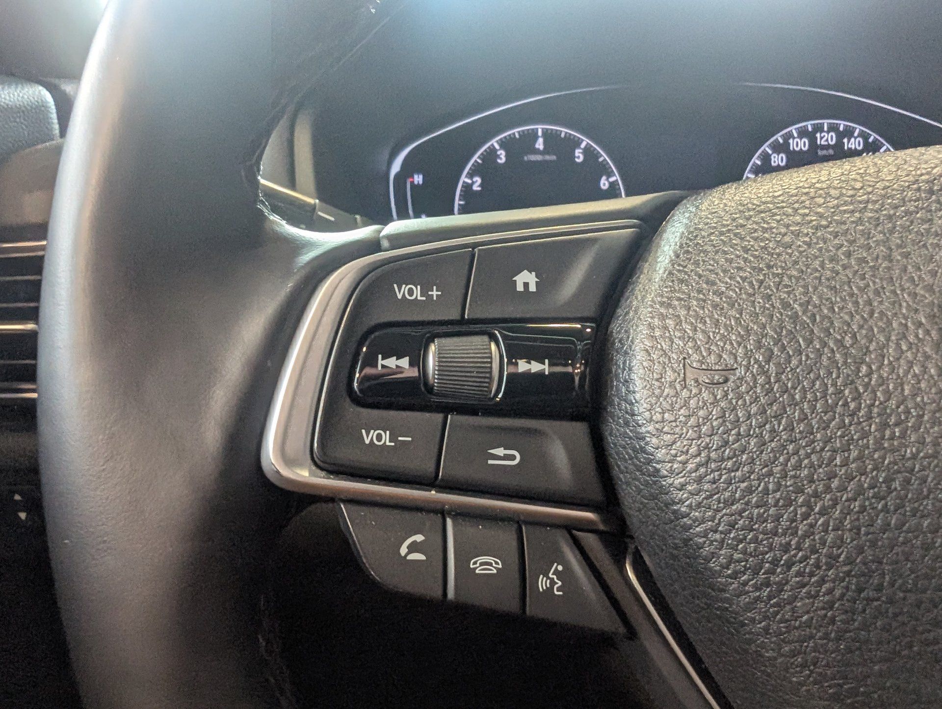 Honda Accord 2018 - Thumbnail 19