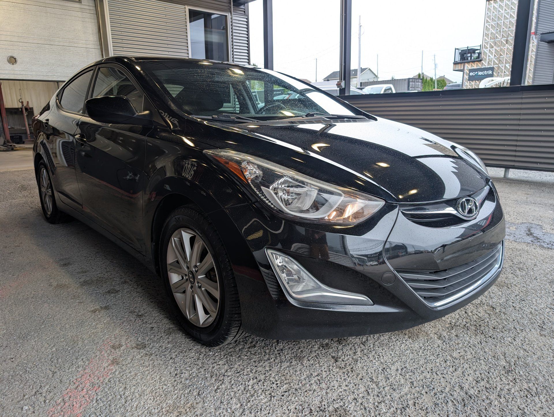 Hyundai Elantra 2015 - Thumbnail 5