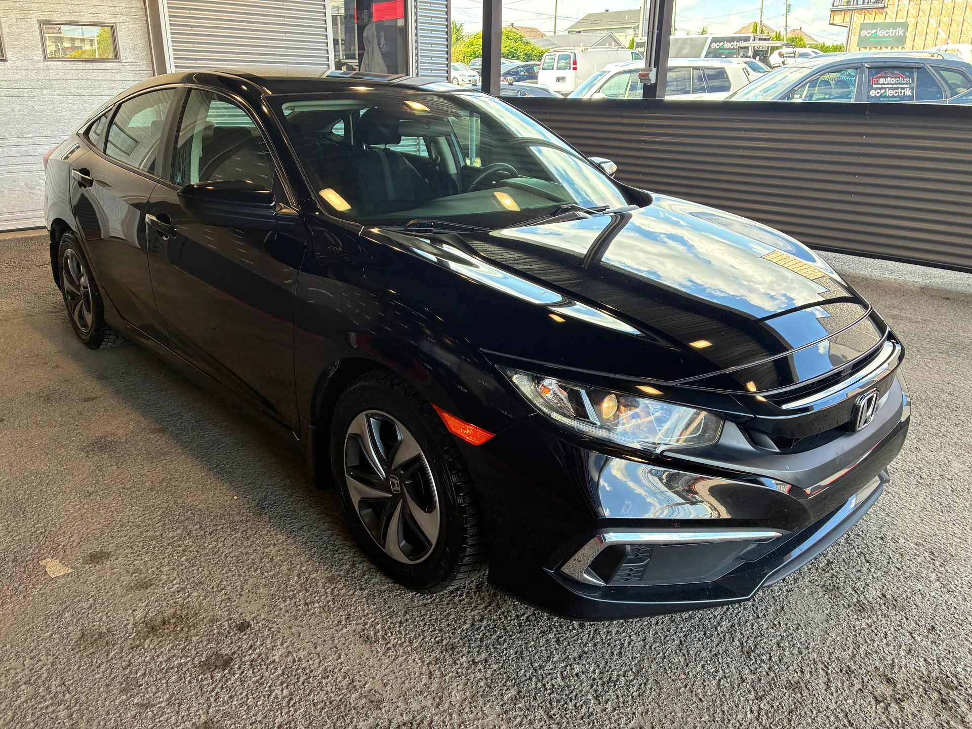 Honda Civic 2021 - Thumbnail 3