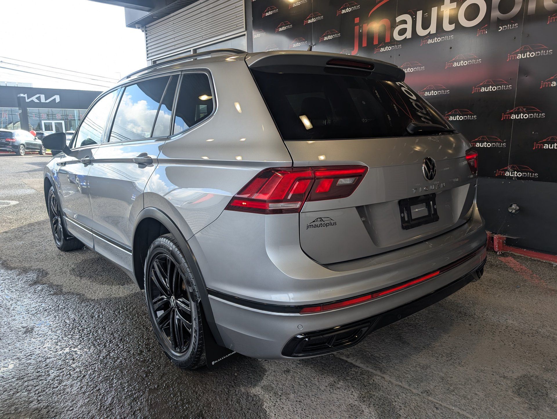 Volkswagen Tiguan 2022 - Thumbnail 11