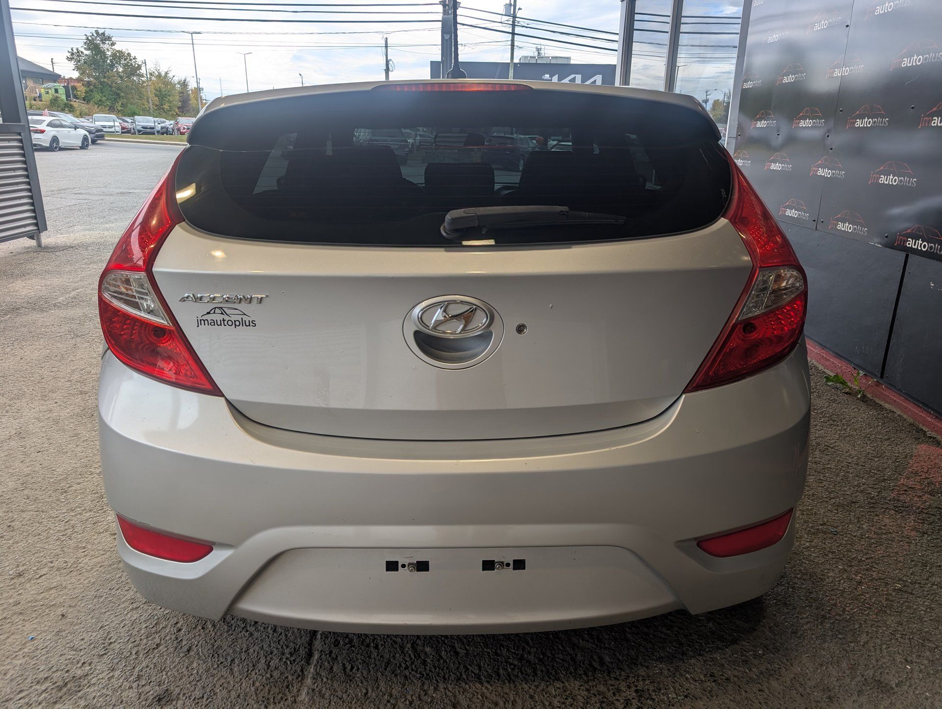 Hyundai Accent 2016 - Thumbnail 9