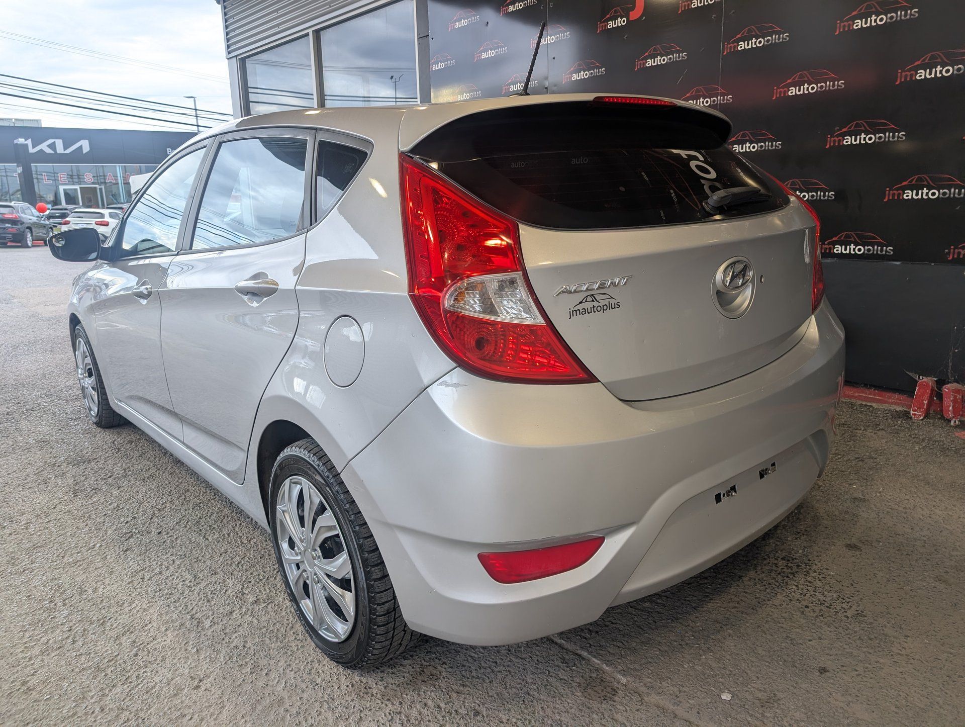 Hyundai Accent 2016 - Thumbnail 11