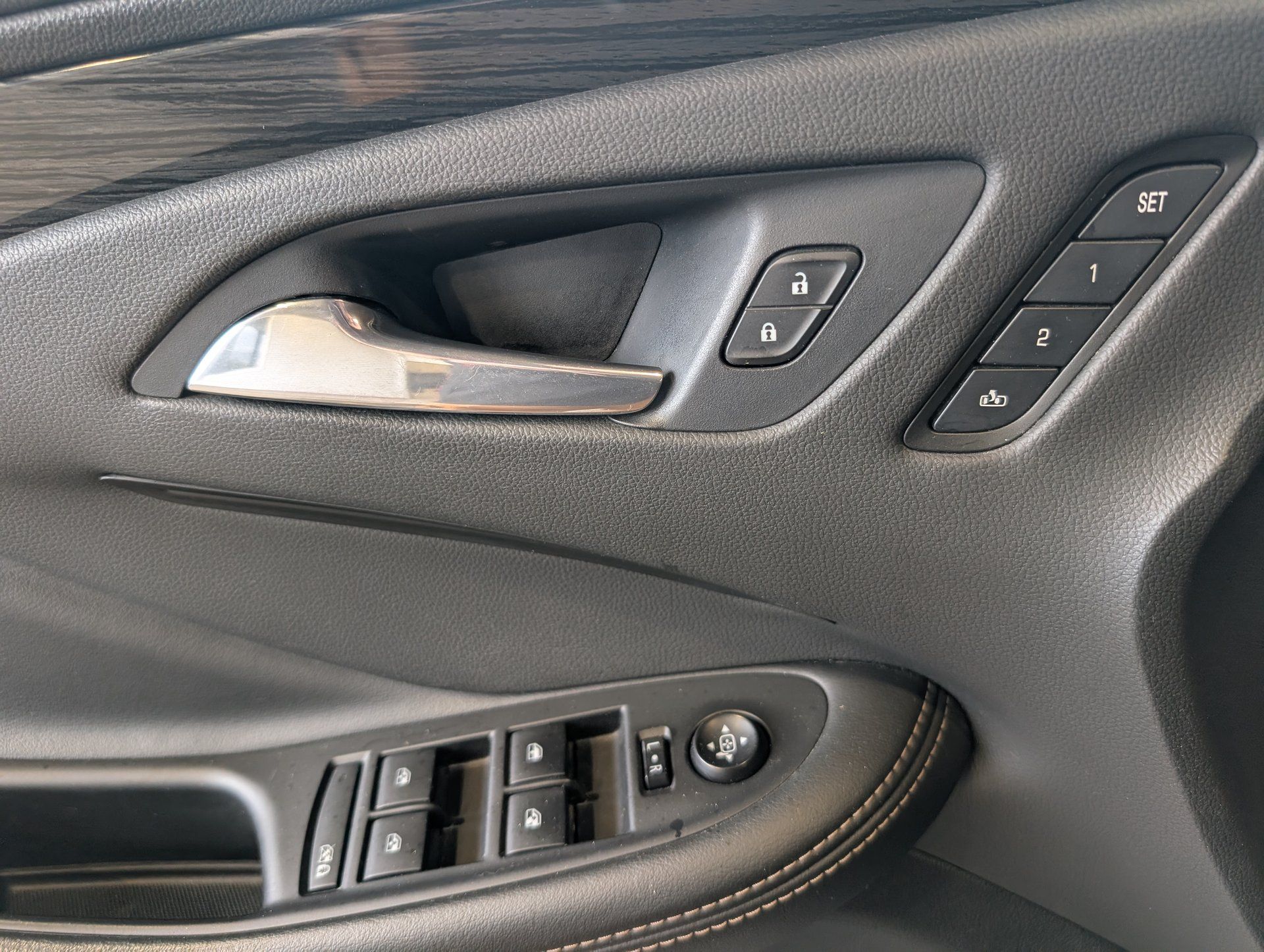 Buick Envision 2017 - Thumbnail 16