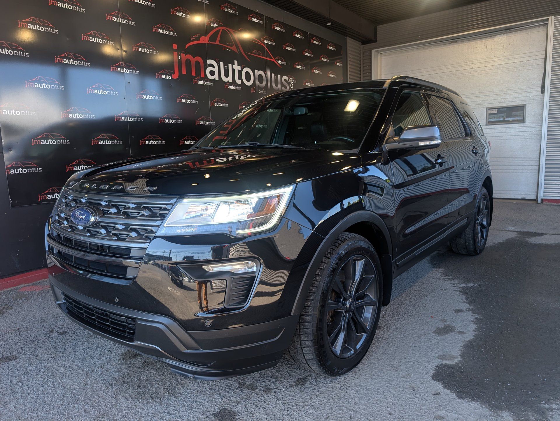 Ford Explorer 2019 - Thumbnail 1
