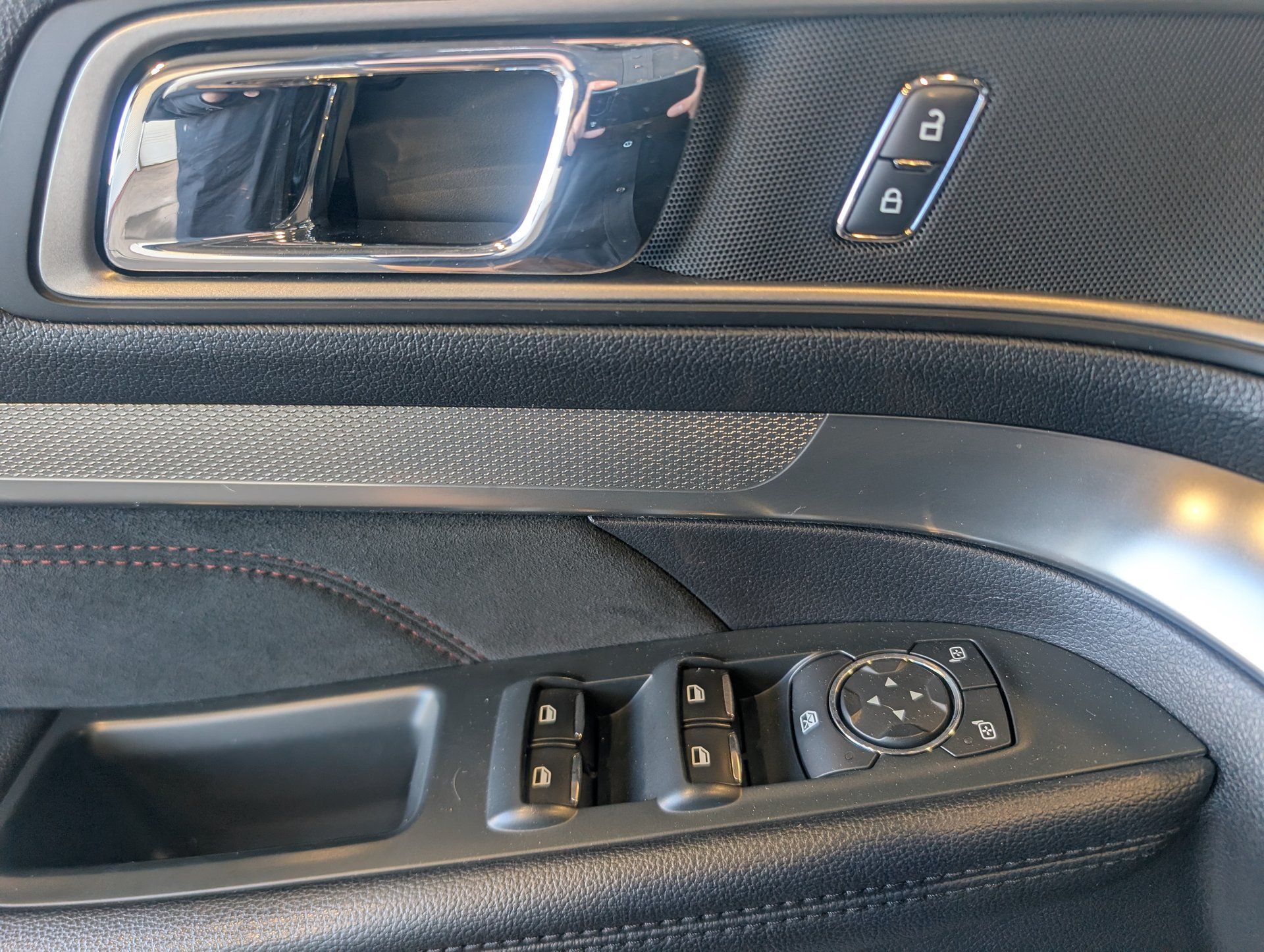 Ford Explorer 2019 - Thumbnail 18