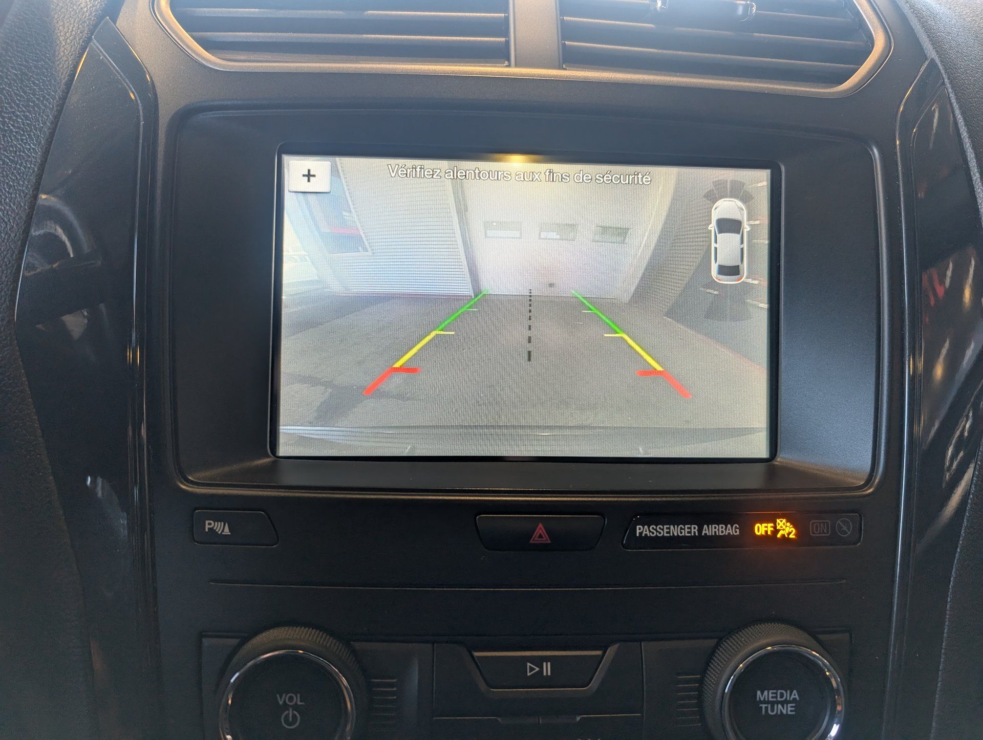 Ford Explorer 2019 - Thumbnail 25
