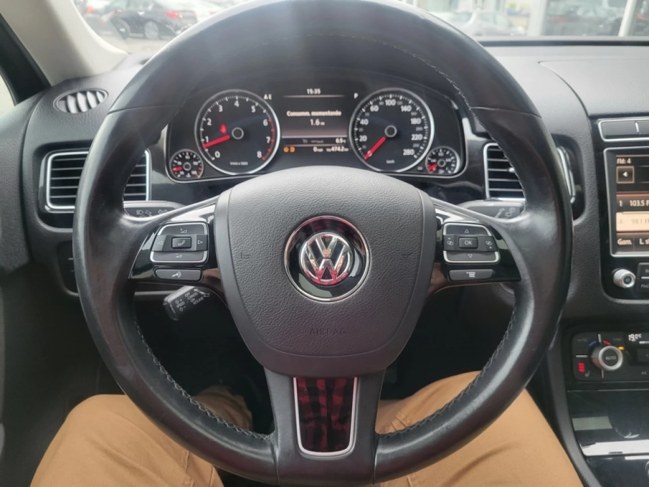 2016 Volkswagen Touareg Highline VR6 4Motion Image principale