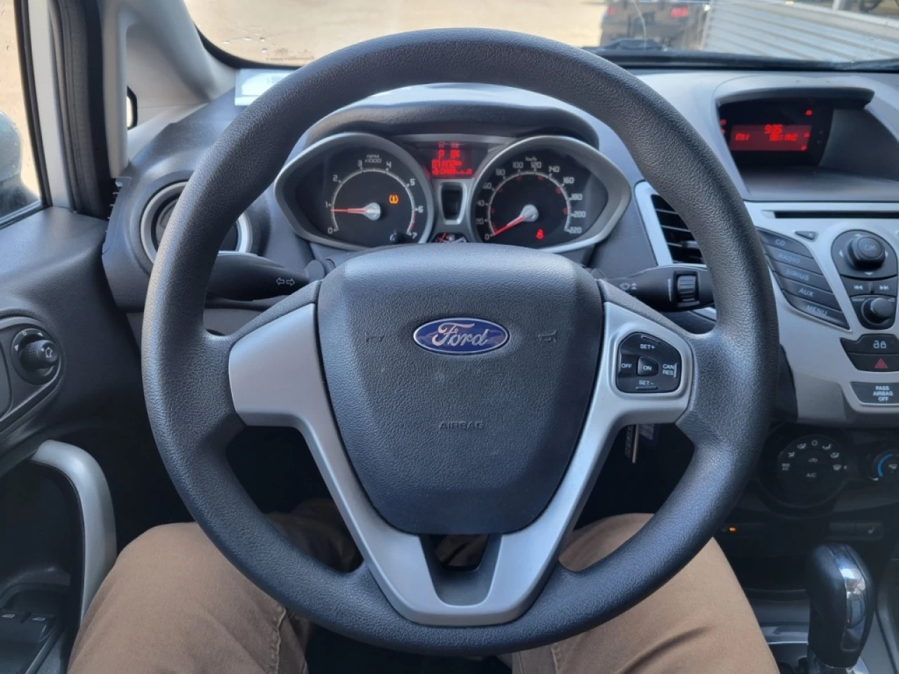 2013 Ford Fiesta SE Image principale