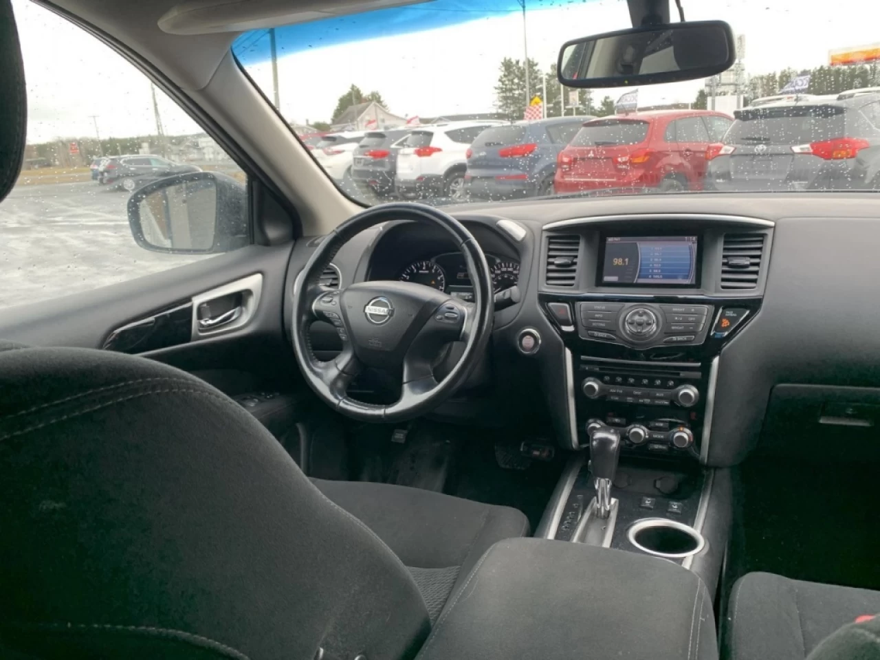 2015 Nissan Pathfinder SV AWD Image principale