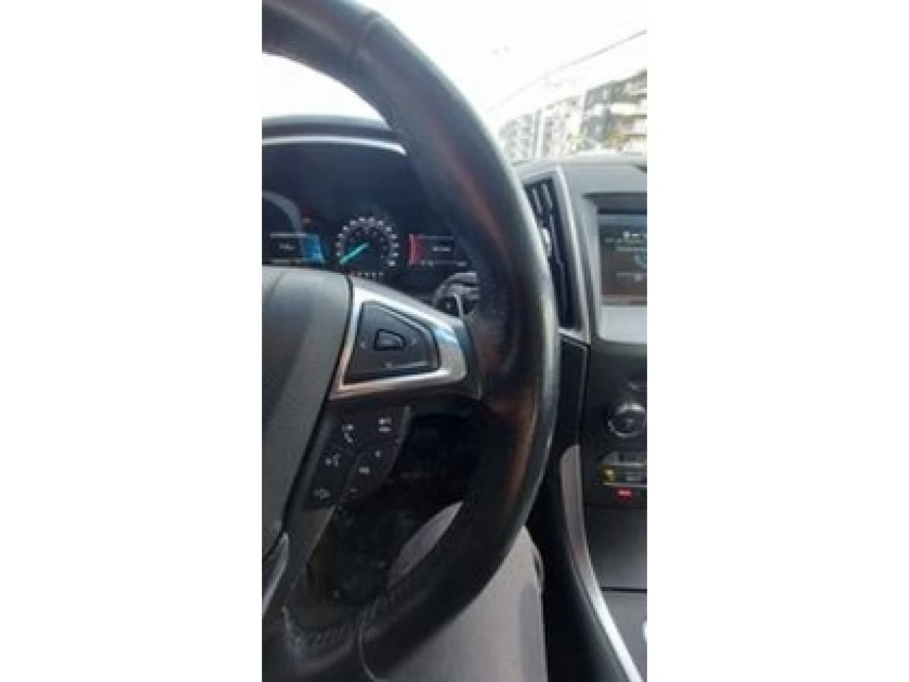 2015 Ford Edge SEL Image principale